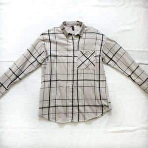 H&M Oversized Flannel Shirt in Light Beige Plaid - Women's Size XS